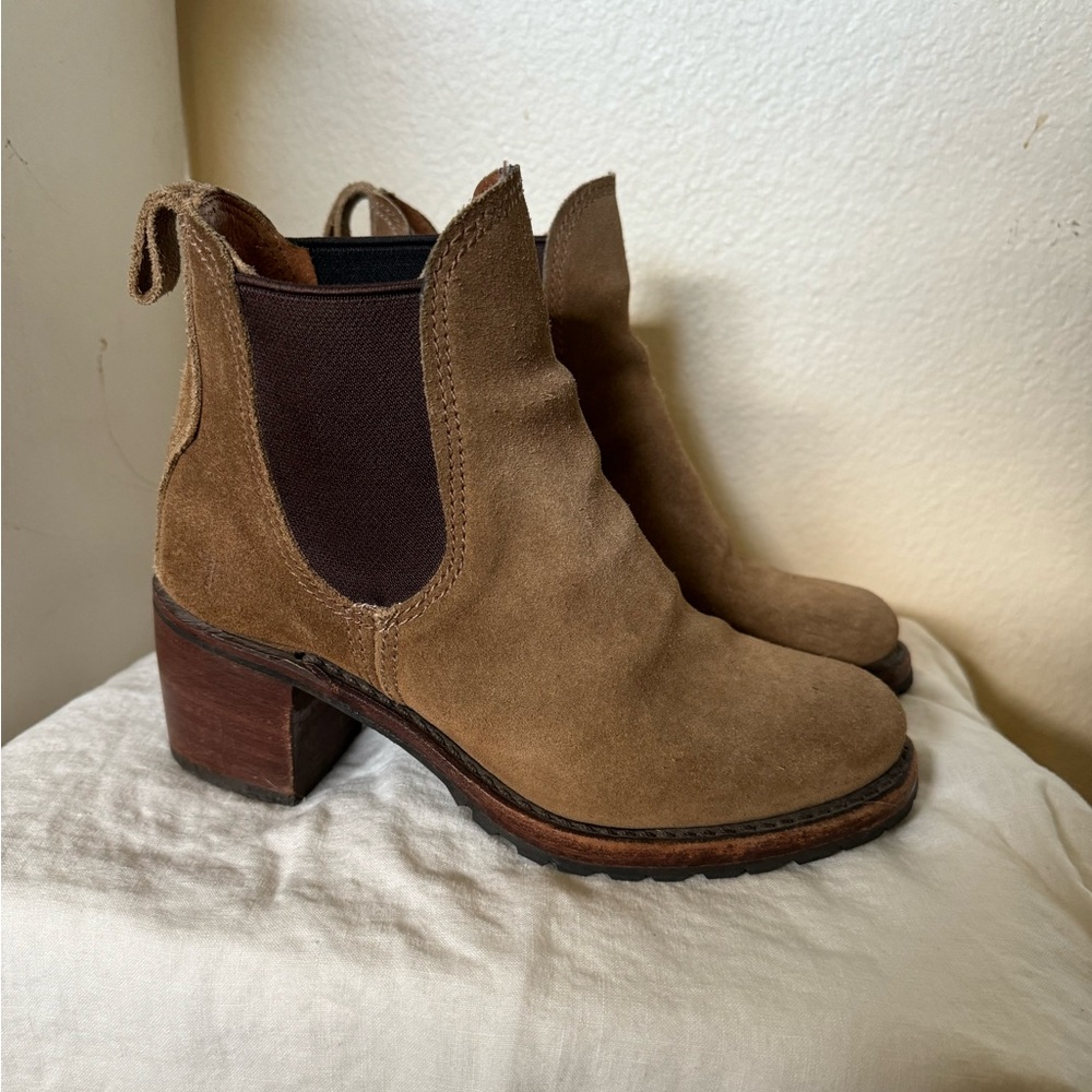 Frye Women’s Ankle Boots size 6.5